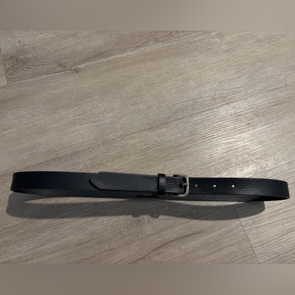 Woman’s Black Pleather Belt Size Medium
